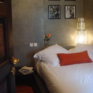 Kamer met een King Size Bed
